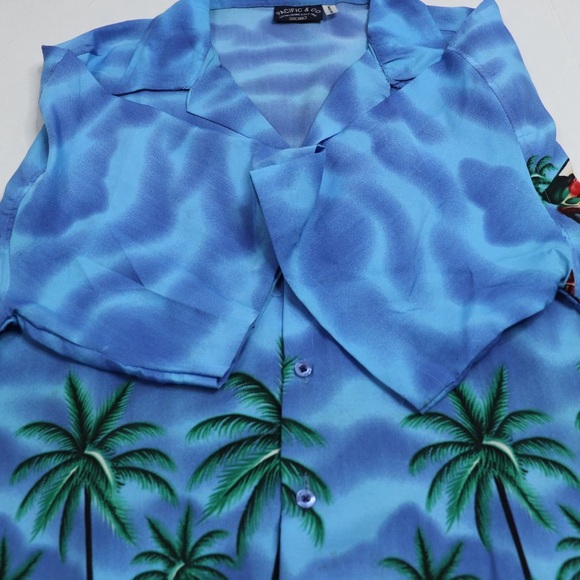 Pacific Co. Summer Casual Hawaiian Men’s XL Volkswagen Bug Button Up Shirt - Picture 6 of 10